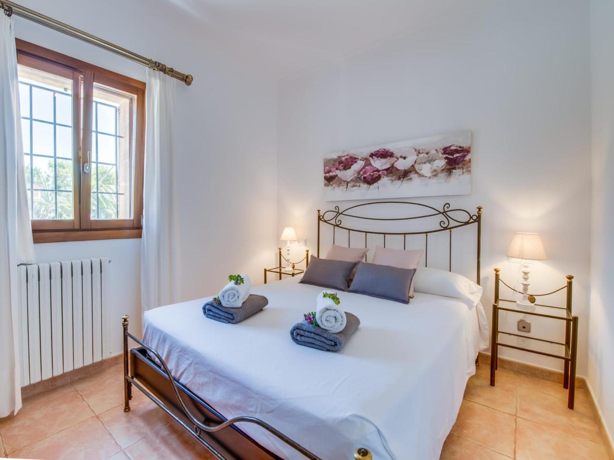 Charming For 8 Guests